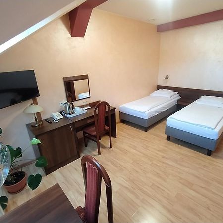 Restauracja Kargul Noclegi Łęczyca Esterno foto